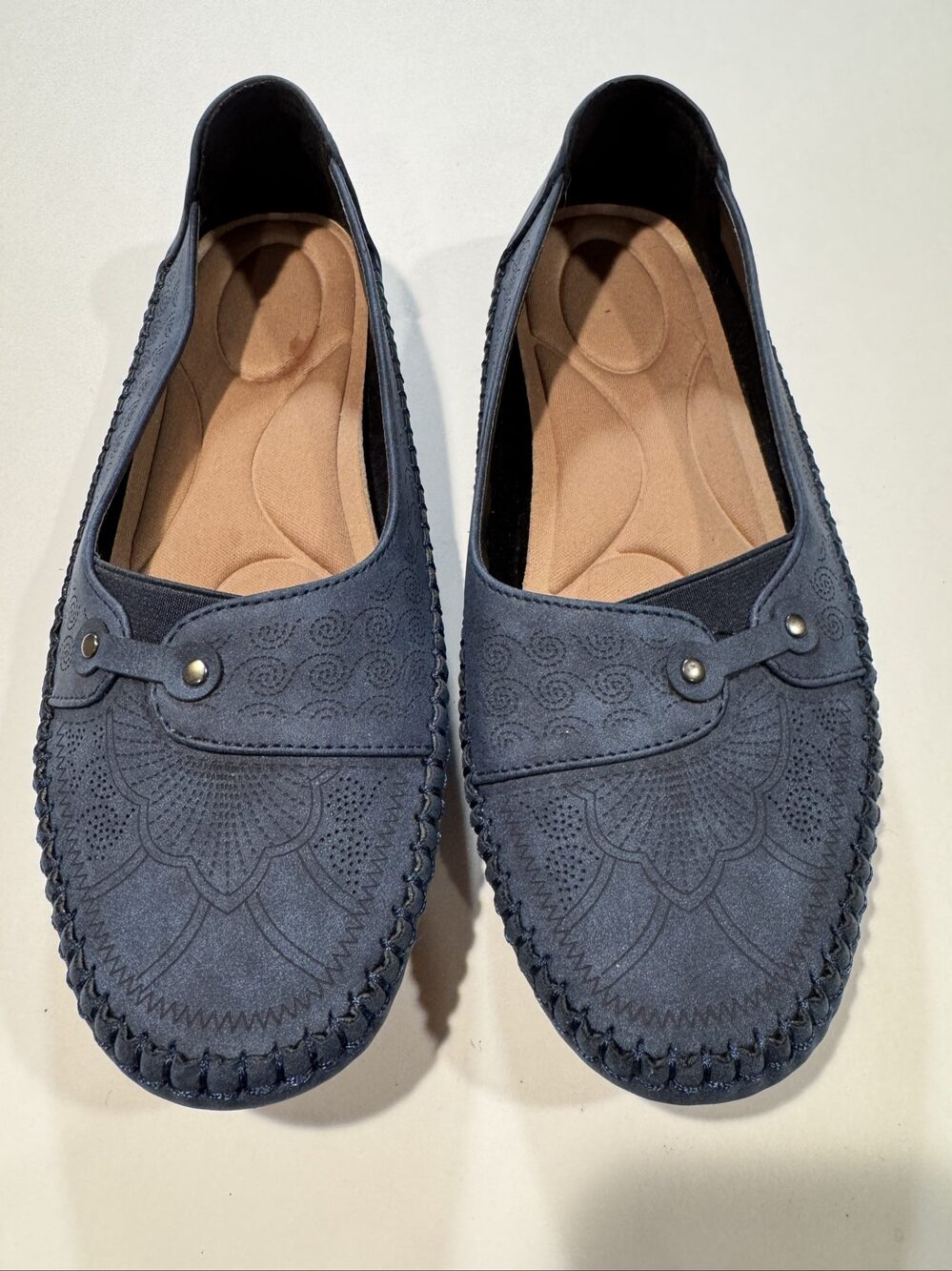 Women’s Blue Floral Embossed Comfort Loafers Flats Size 42 Boho Slip On (11 US)